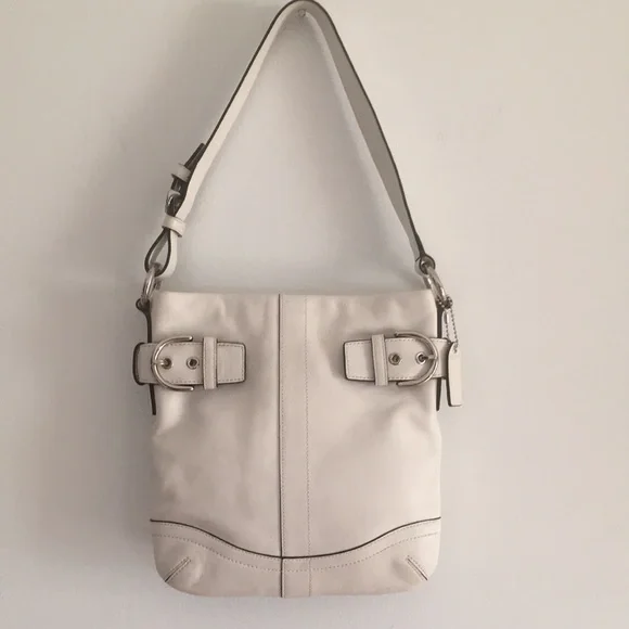 バッグ Coach Soho White Signature Shoulder Bag luxury-women-coach-used-